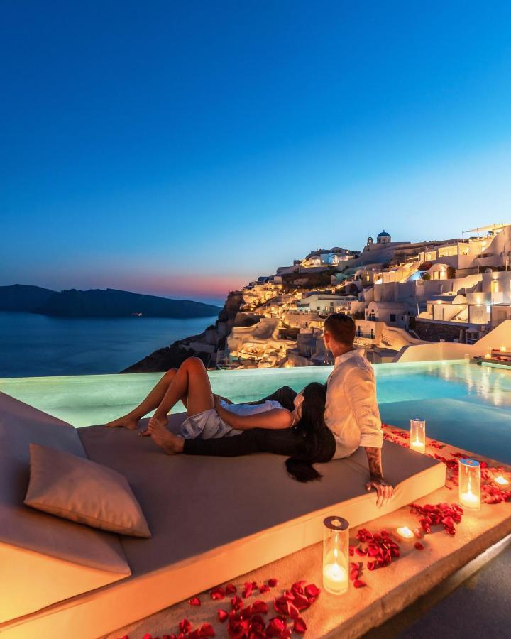 Echoes Luxury Suites (Adults Only) Oía Exterior foto