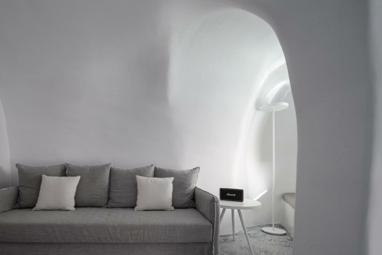 Echoes Luxury Suites (Adults Only) Oía Exterior foto