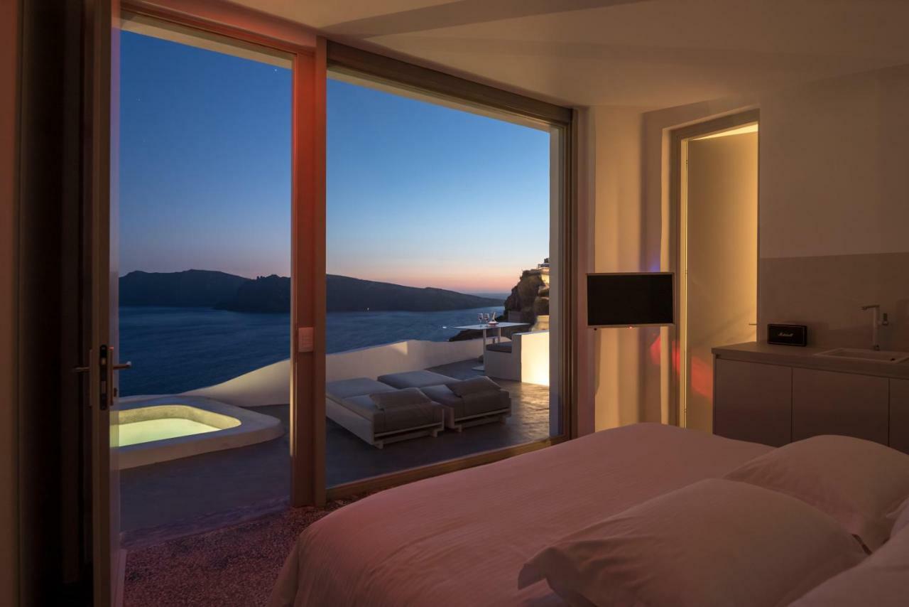 Echoes Luxury Suites (Adults Only) Oía Exterior foto