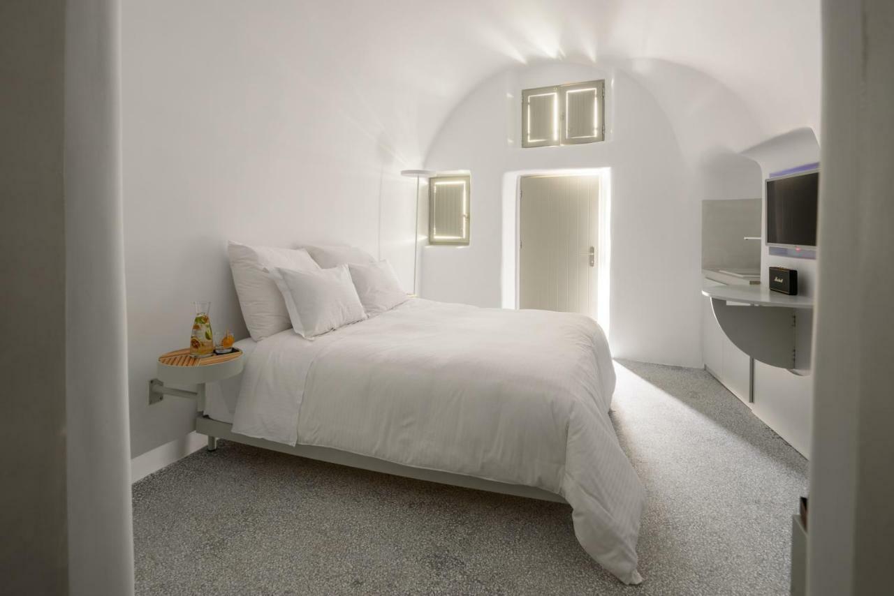 Echoes Luxury Suites (Adults Only) Oía Exterior foto